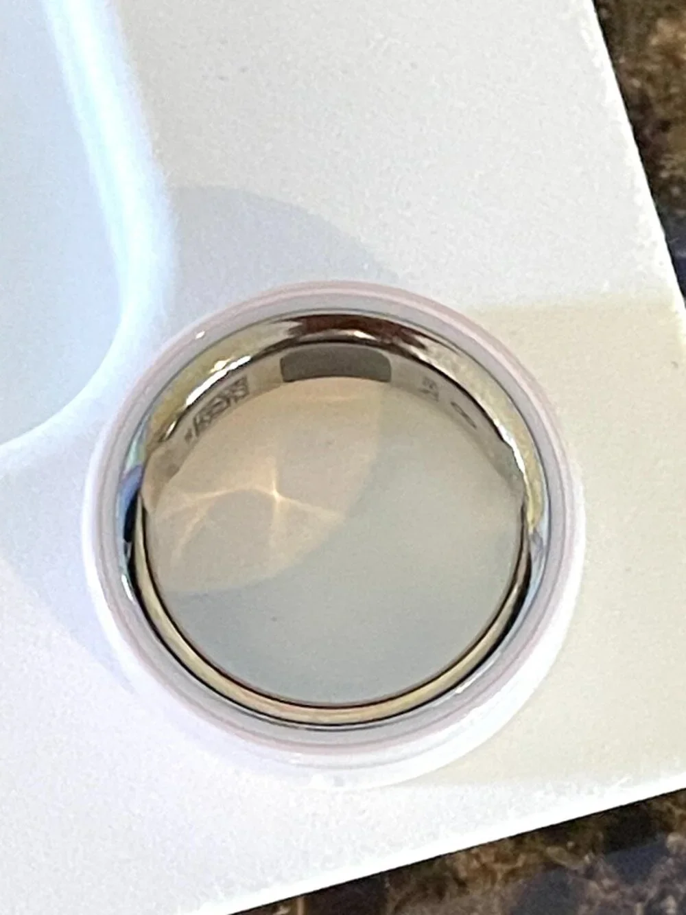 New OURA Ring Ceramic Petal Size 8 In Box